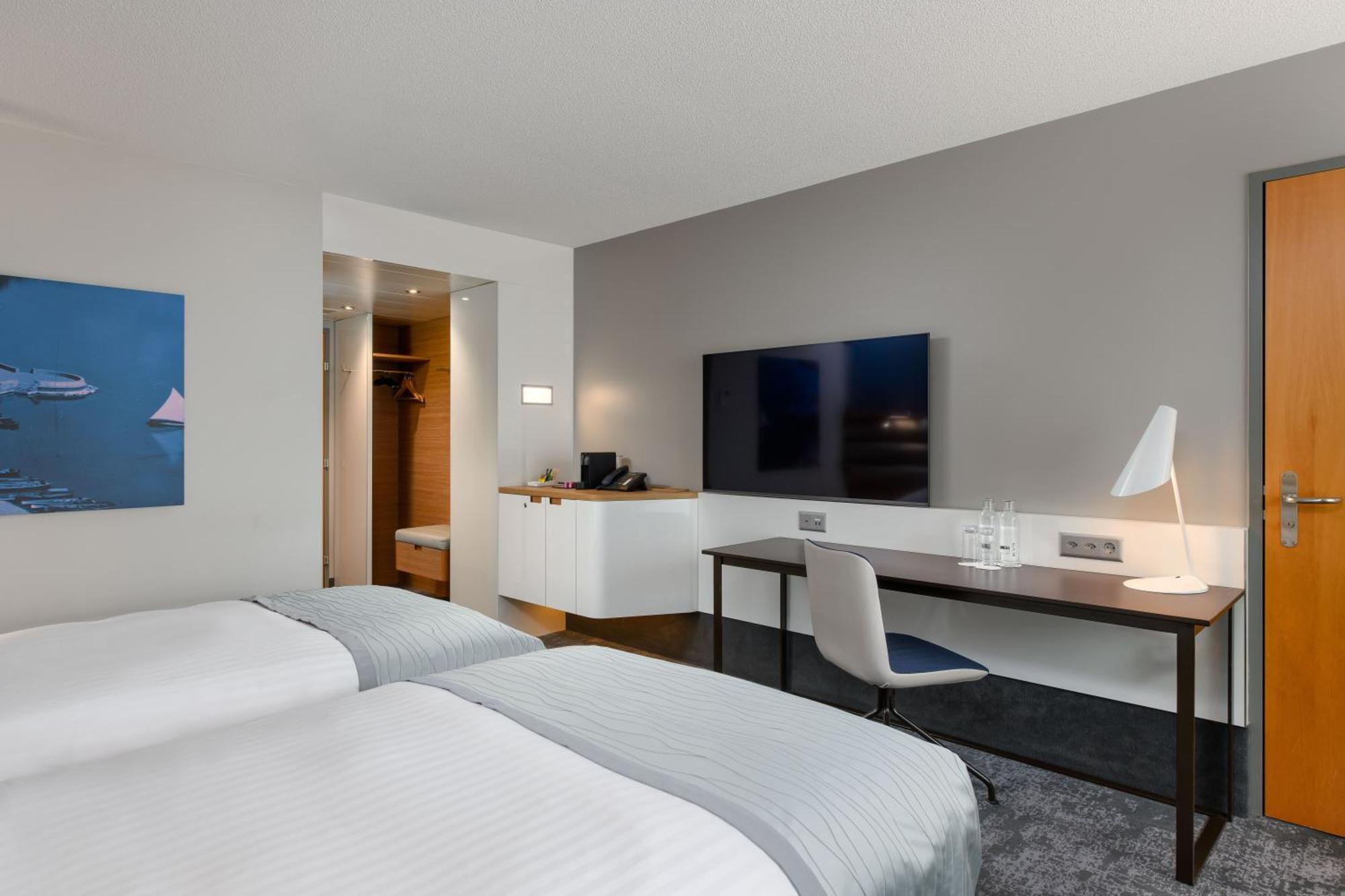 Moevenpick Hotel Lausanne Exterior foto