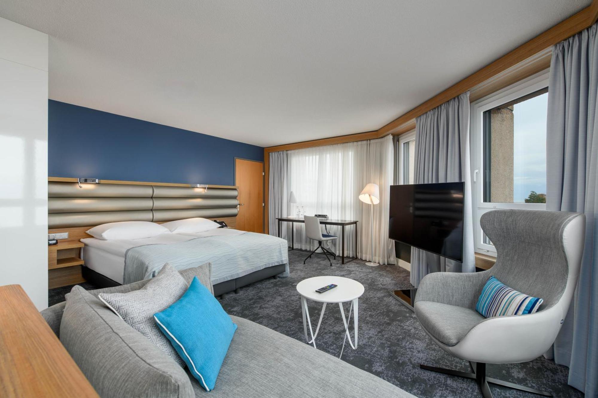 Moevenpick Hotel Lausanne Exterior foto
